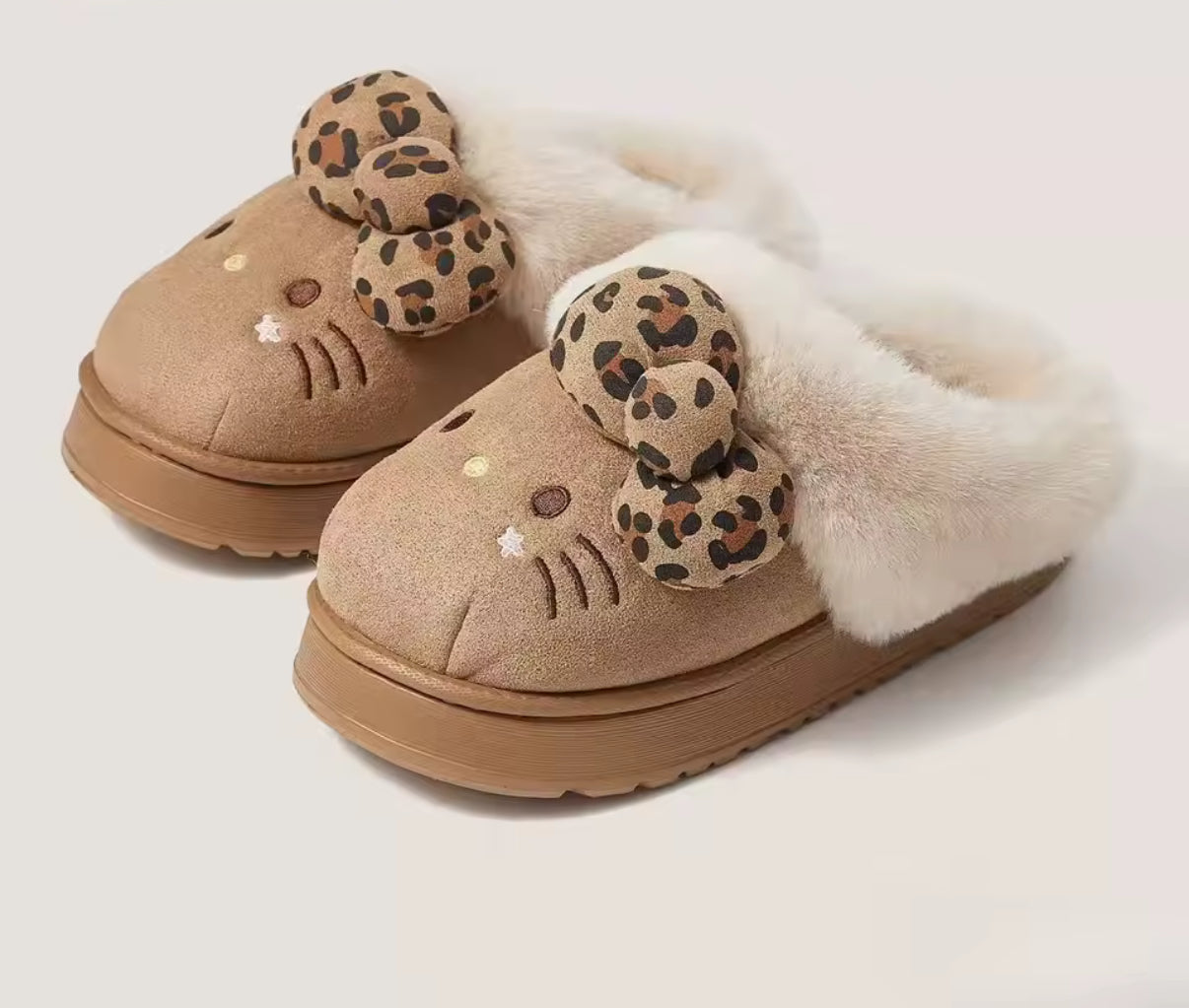 Hello Kitty Slippers 🐱👣 – Cozy & Cute for Indoors and Outdoors 💖